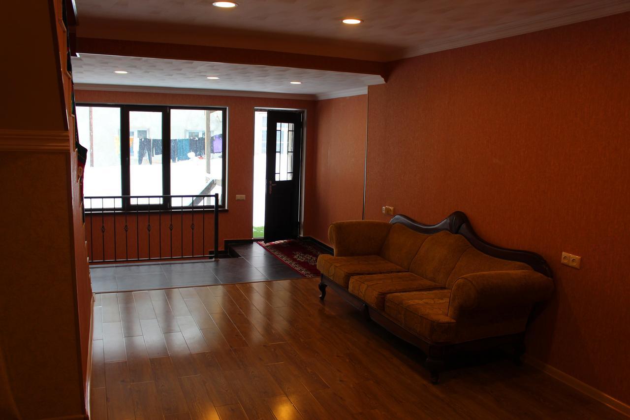 Guesthouse Gera Mestia Extérieur photo