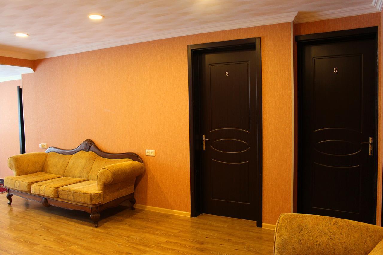 Guesthouse Gera Mestia Extérieur photo