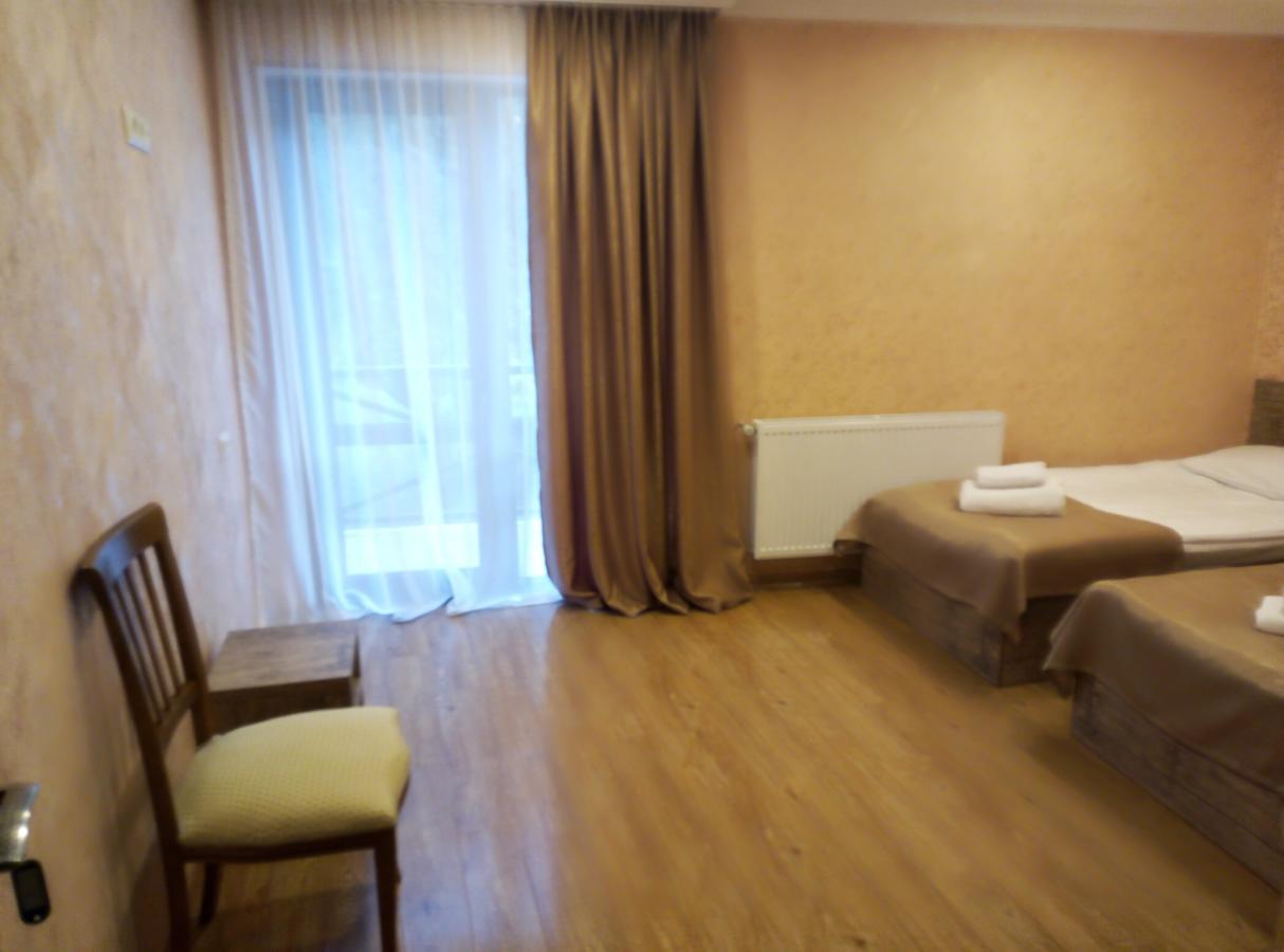 Guesthouse Gera Mestia Extérieur photo