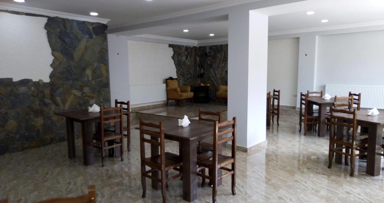 Guesthouse Gera Mestia Extérieur photo