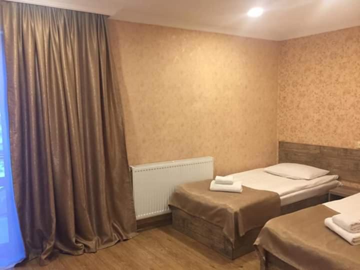 Guesthouse Gera Mestia Extérieur photo