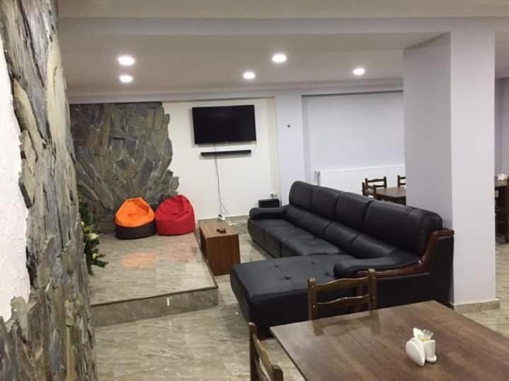 Guesthouse Gera Mestia Extérieur photo